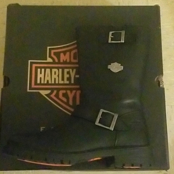 Boots - Picture 2 of 2